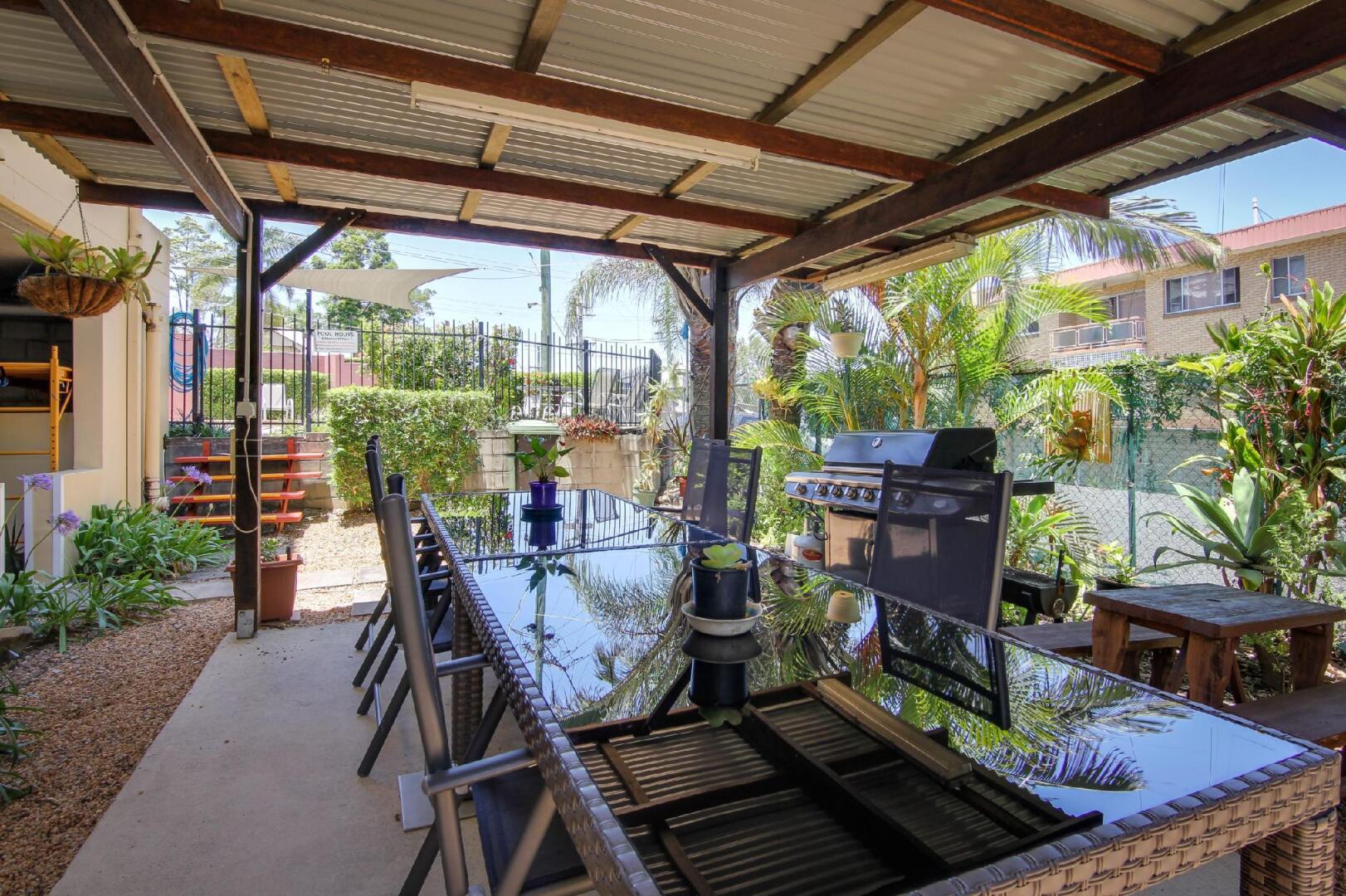 Photo - Albion Manor