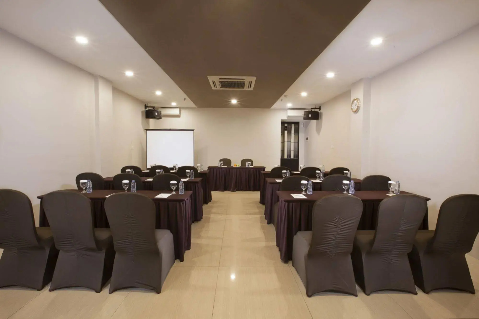 Photo - Oak Tree Urban Hotel Jakarta