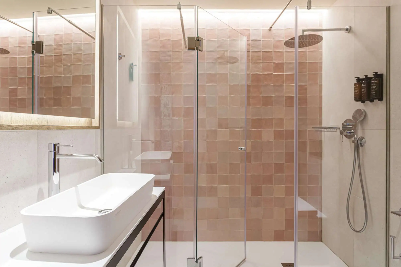 Photo - Room Mate Leo, Granada