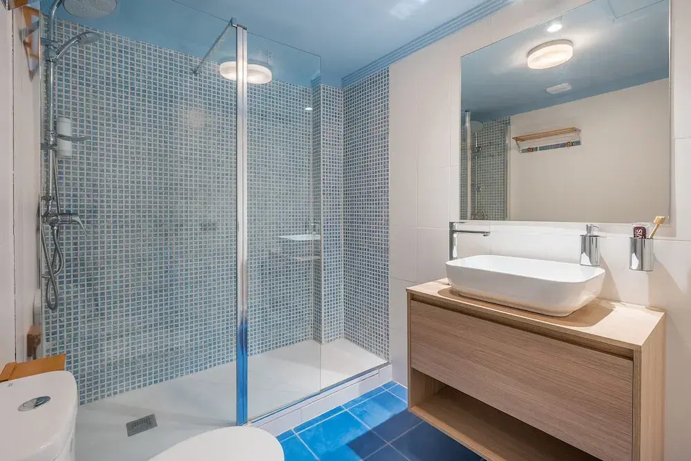 Photo - Granada Suites by Olala Homes