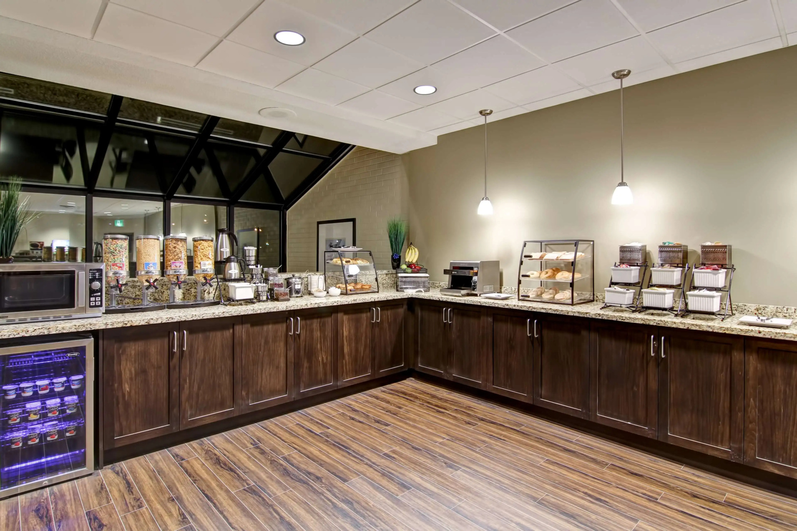 Photo - Best Western London Airport Inn & Suites
