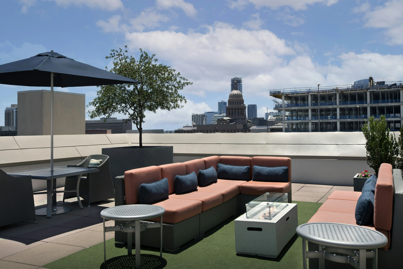 Photo - Hampton Inn & Suites Austin @ The University / Capitol