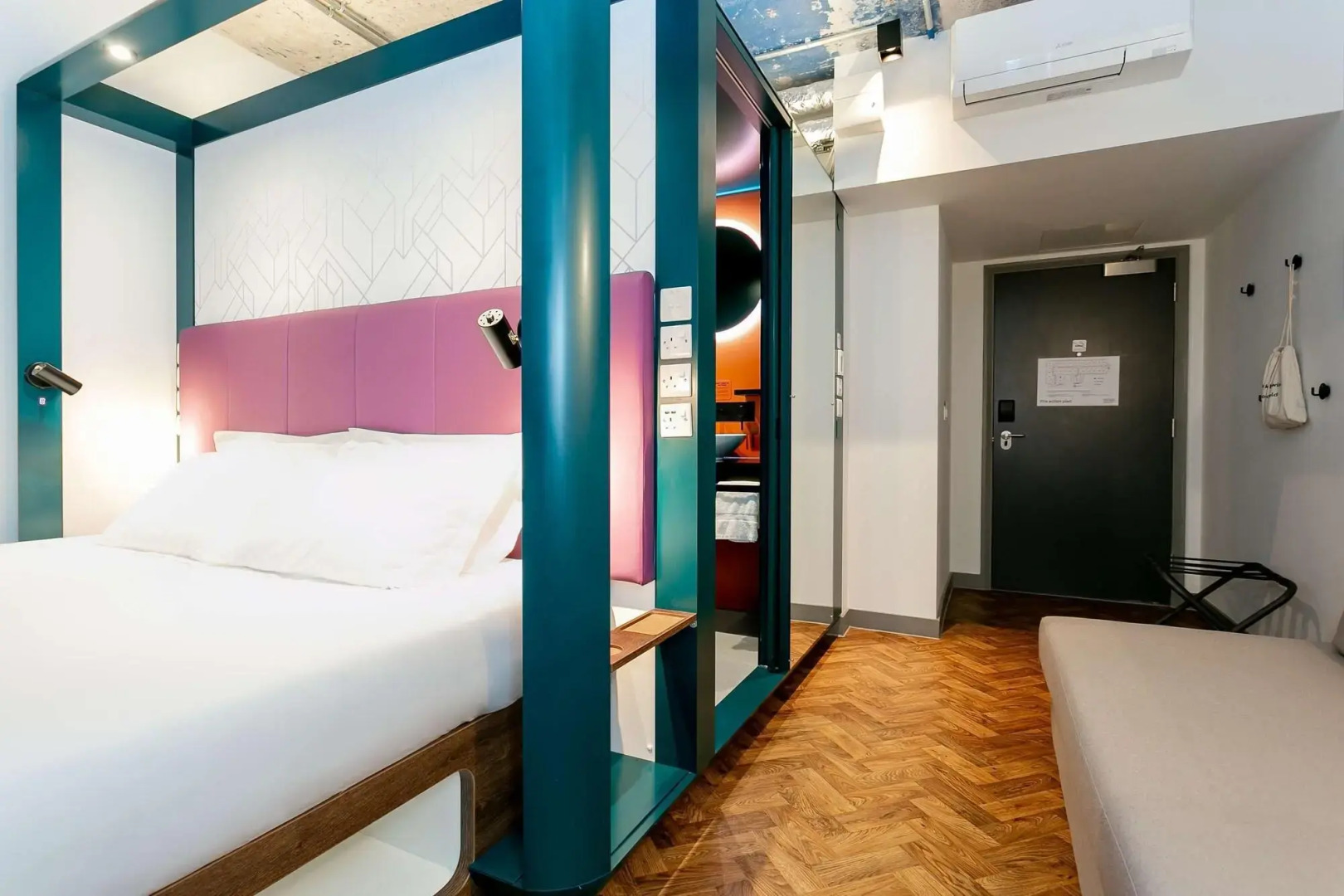 Photo - YOTEL Manchester Deansgate