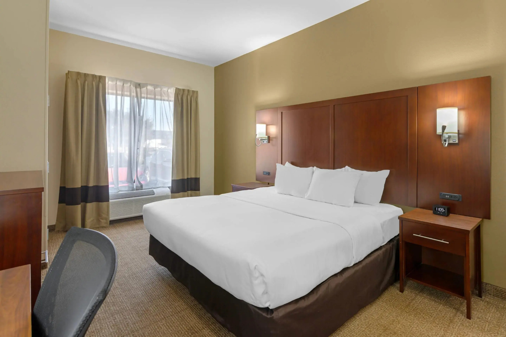 Photo - Comfort Suites Savannah Gateway I-95