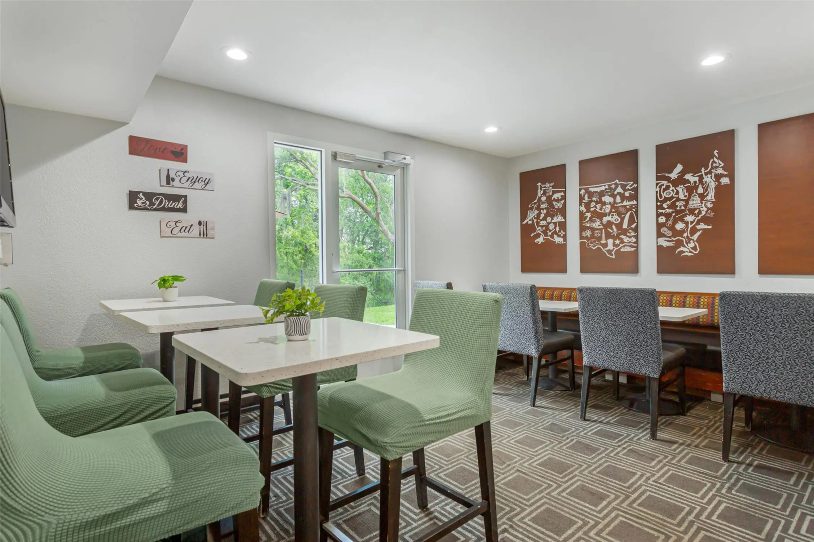 Photo - MainStay Suites Tampa Moffitt-USF
