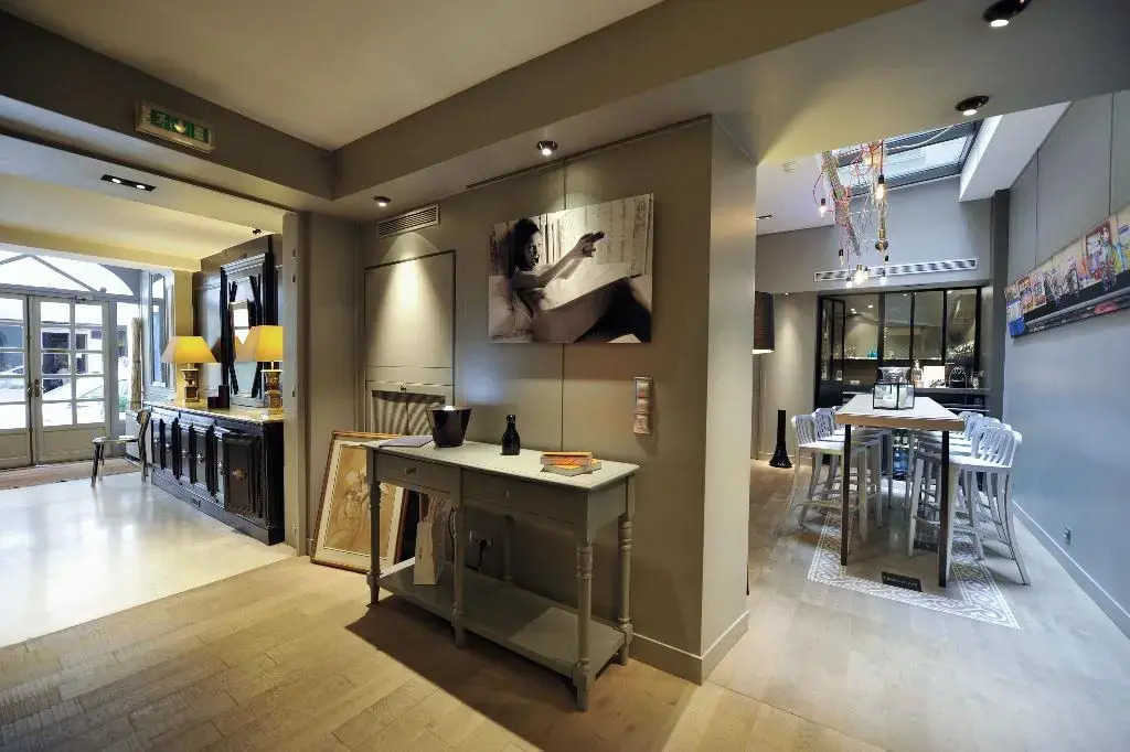Photo - ZE Hotel