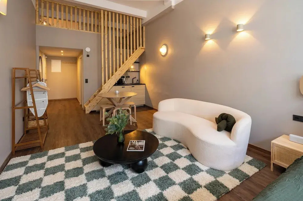 Photo - The Charming by Curt Suites