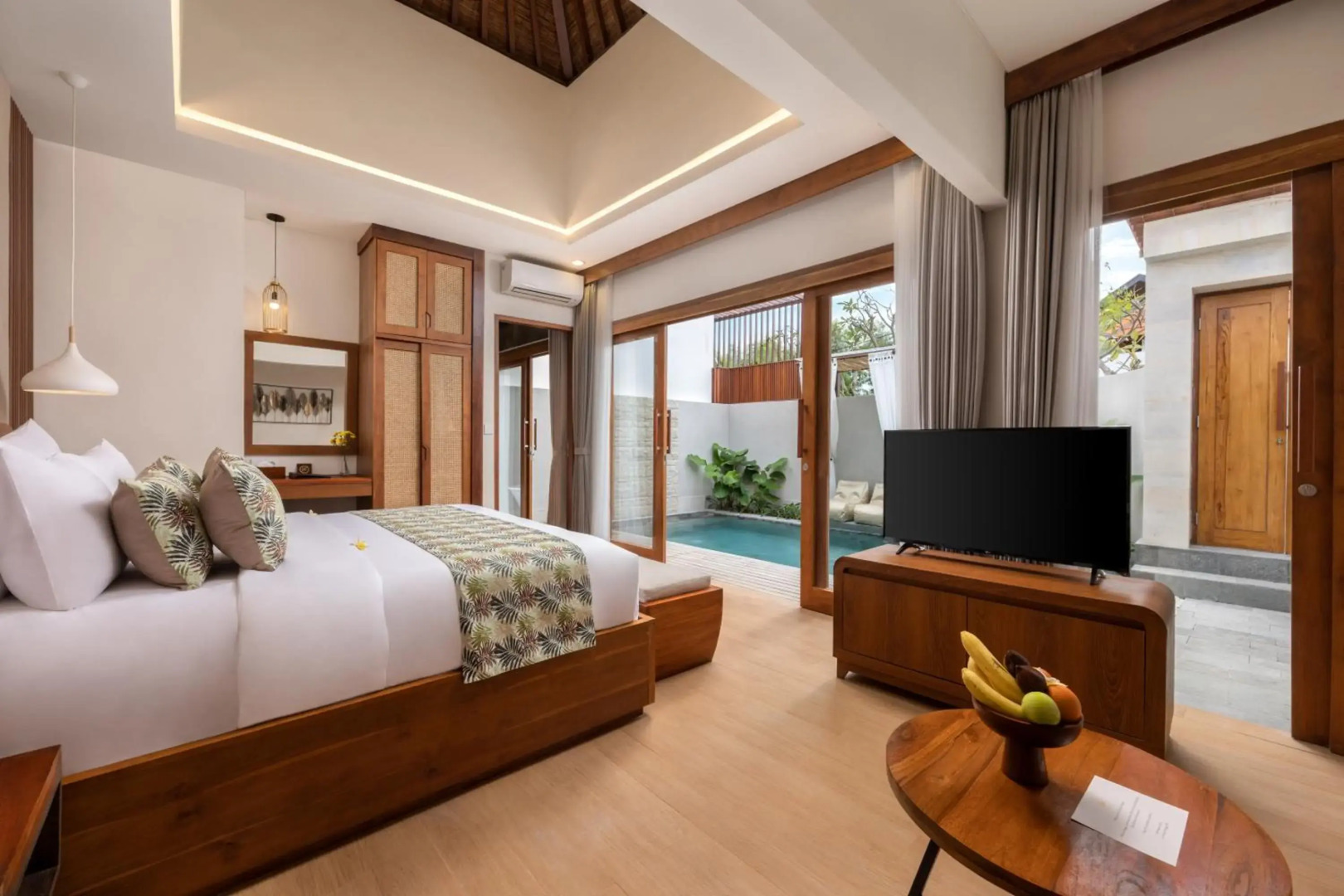 Foto - La Tropica Canggu Bali By Kanaya Hospitality