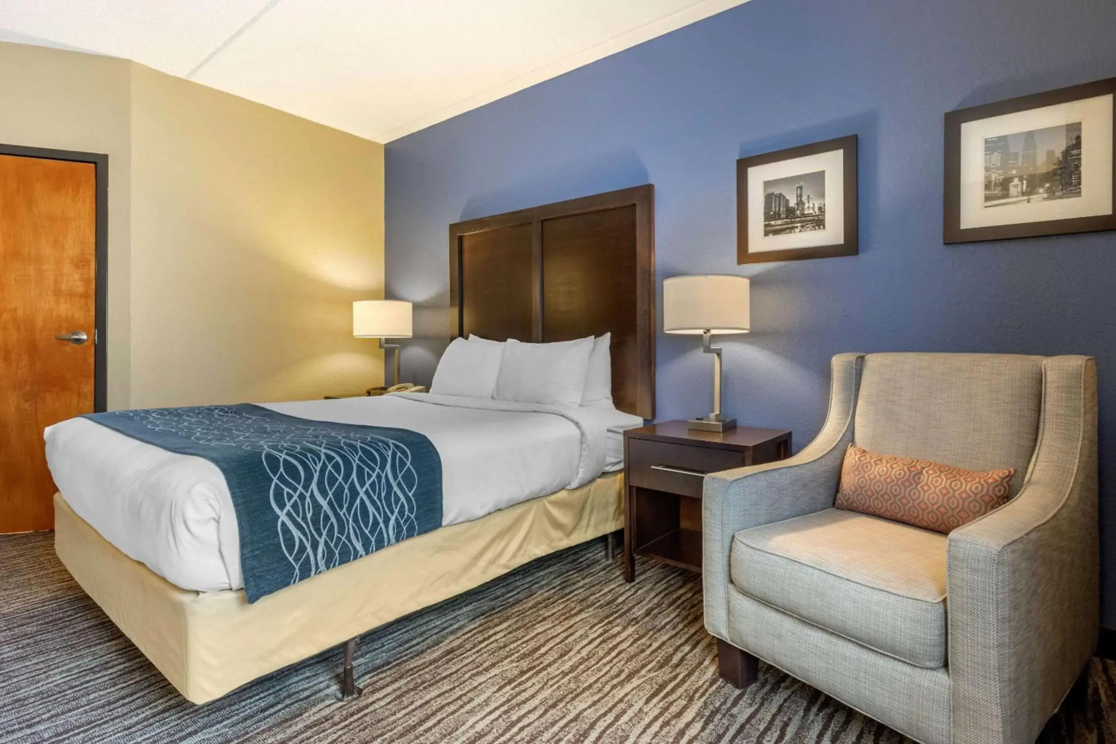 Photo - Suburban Studios Arlington Heights Elk Grove