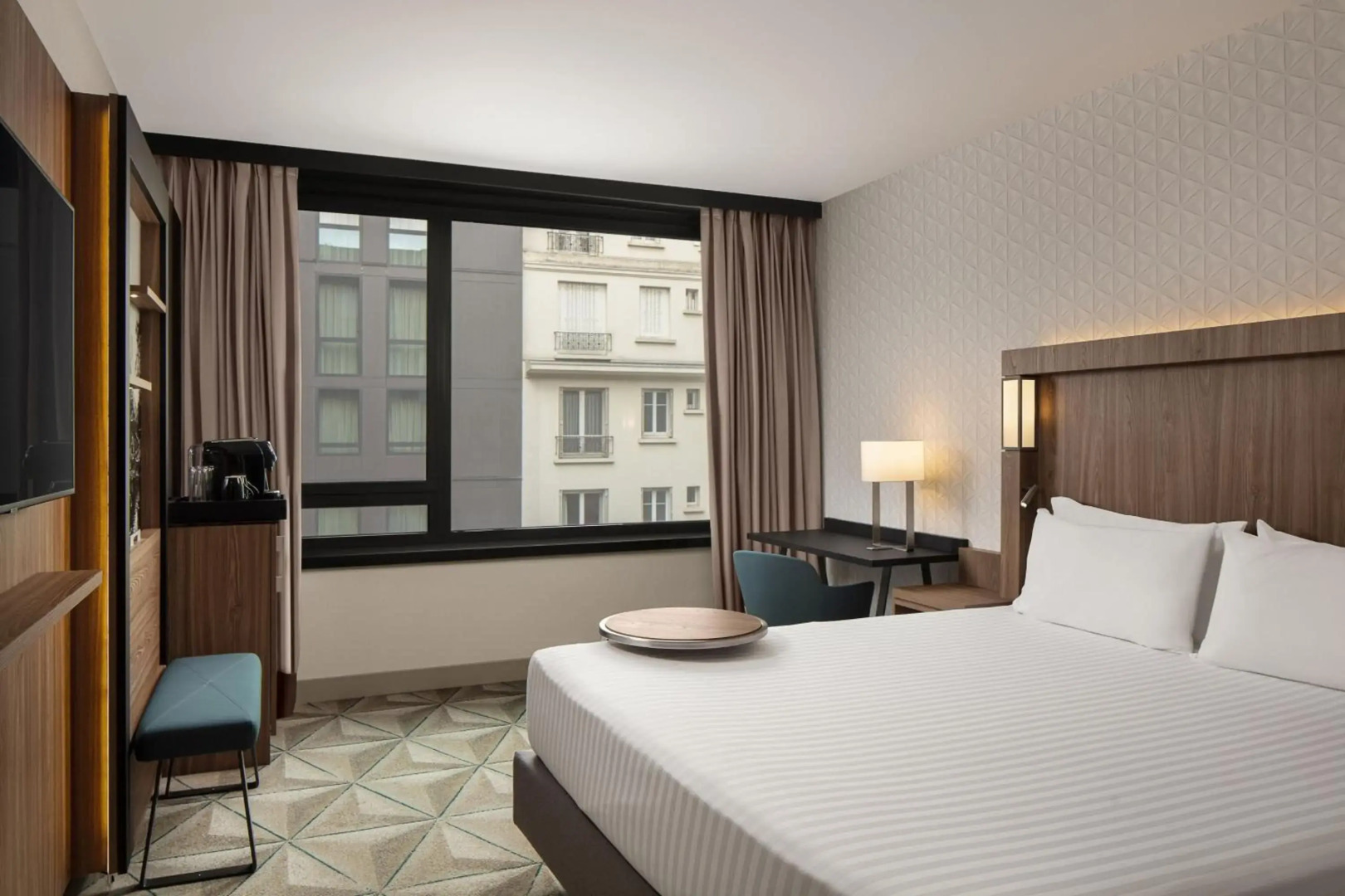 Photo - Courtyard by Marriott Paris Porte de Versailles
