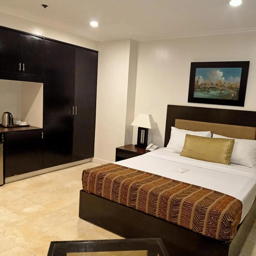 Photo - Paragon Tower Hotel