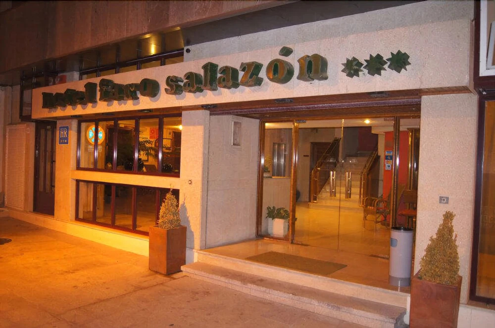 Photo - Hotel Faro Salazón