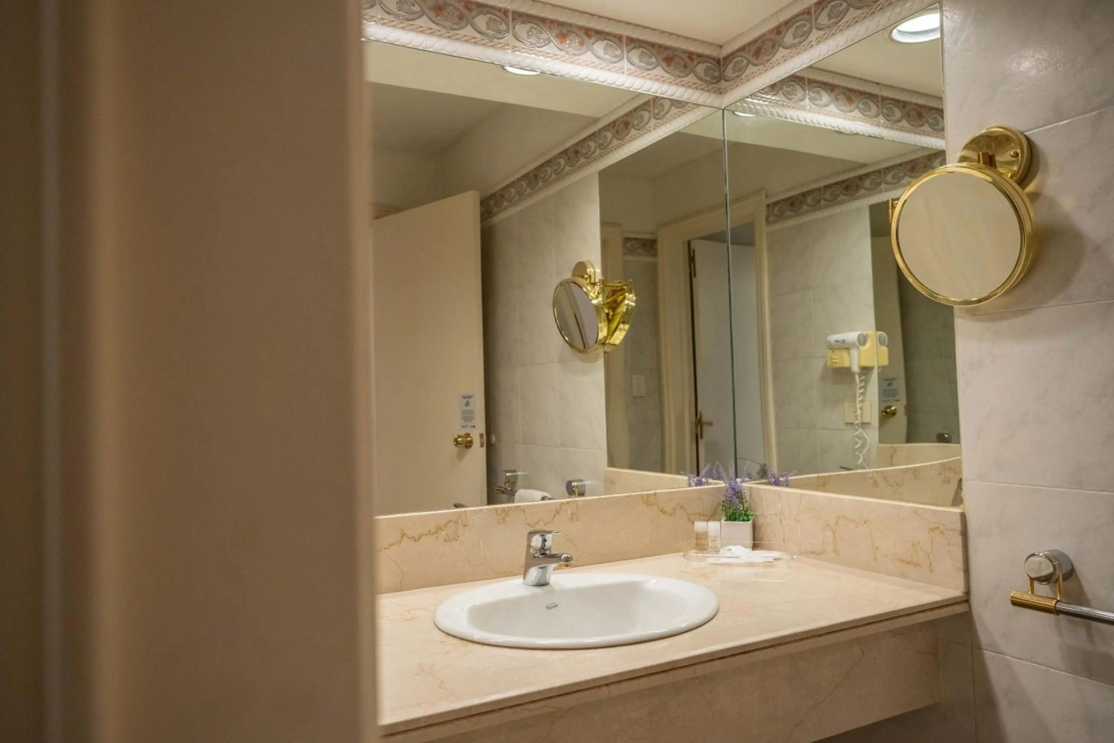 Photo - Lucania Palazzo Hotel