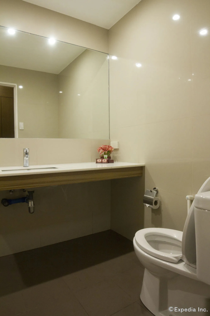 Photo - Rothman Hotel