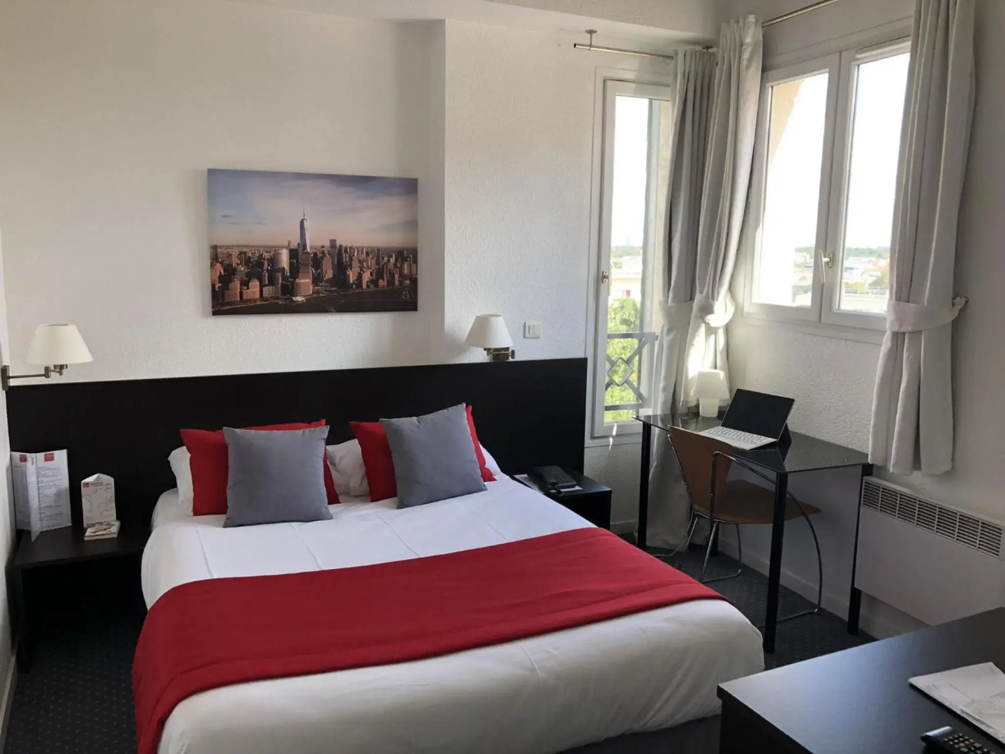 Foto - Paris Saint-Cloud Hôtel