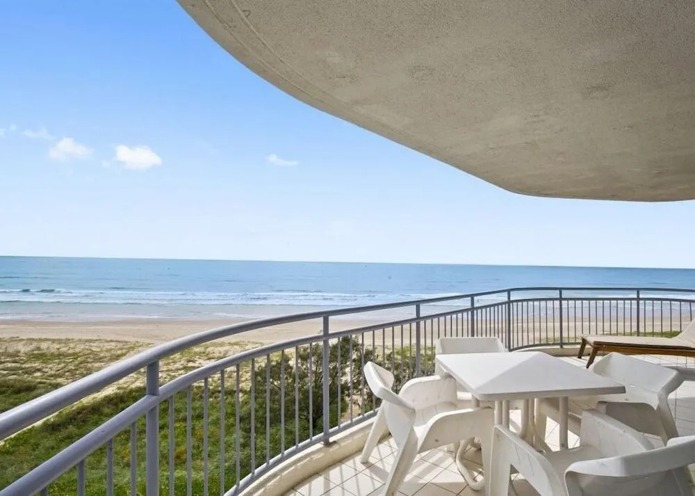 Foto - Oceanside Resort - Absolute Beachfront Apartments