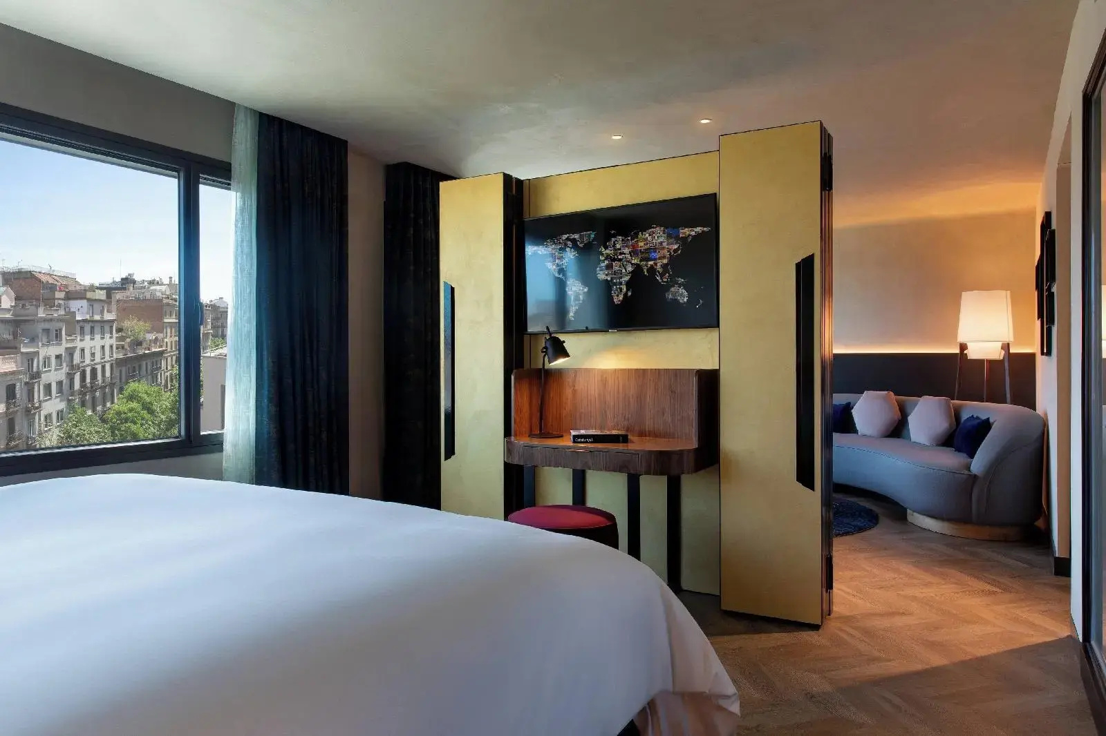 Photo - Renaissance Barcelona Hotel