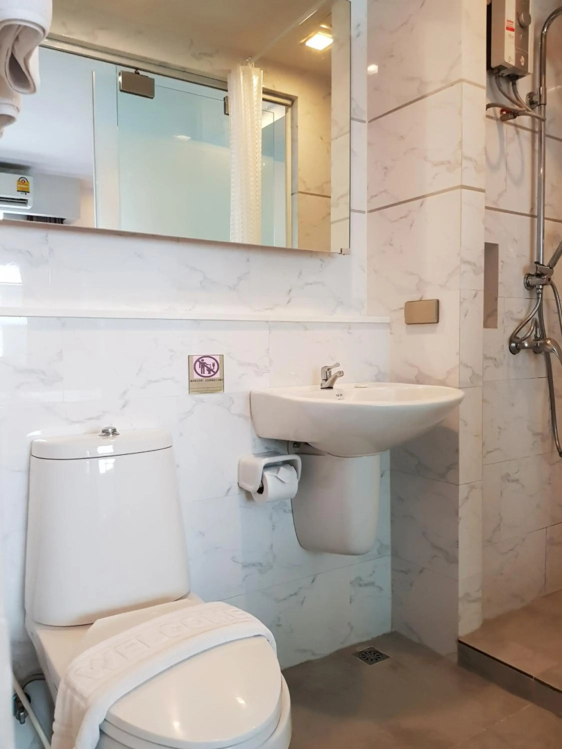 Photo - iCheck inn Nana by Aspira