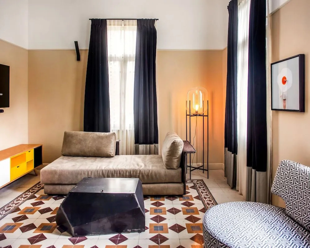 Photo - Assemblage Boutique