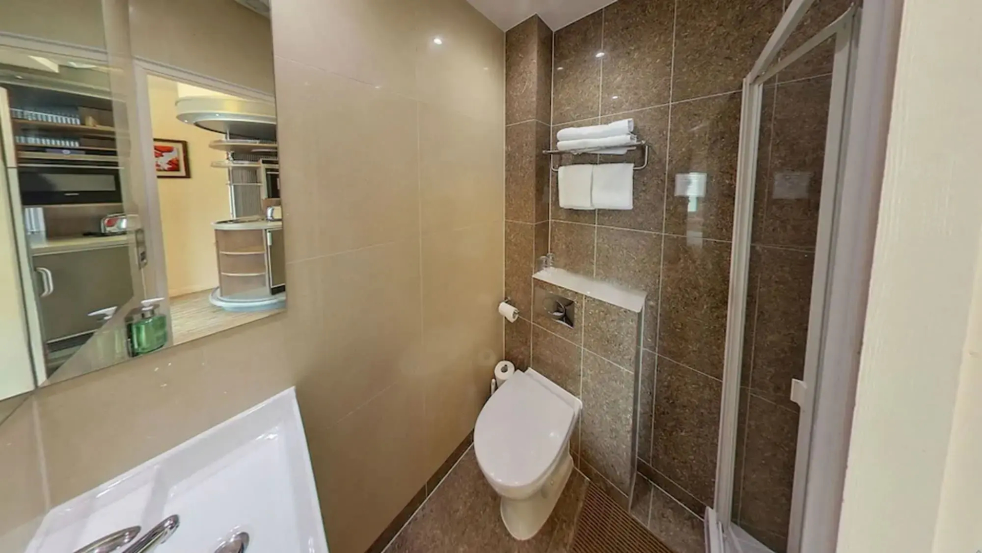 Photo - Simply Rooms & Suites