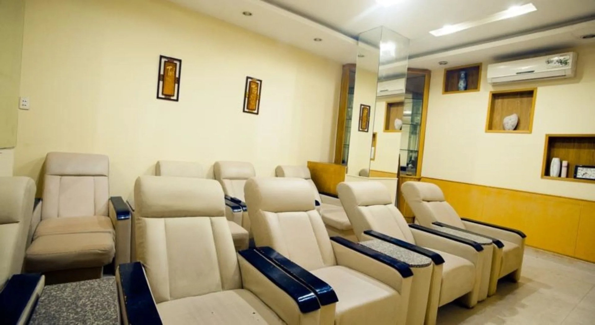 Photo - Boss Palace Hotel