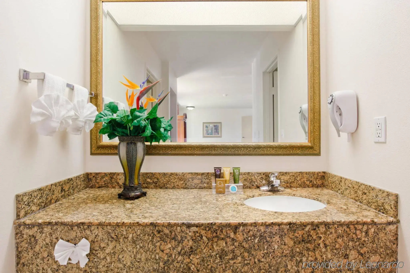 Foto - Cortona Inn and Suites Anaheim Resort