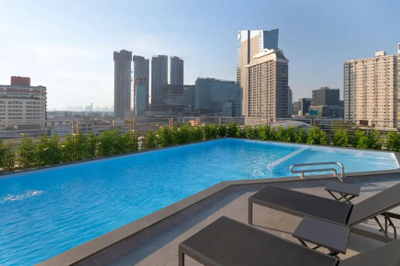 Photo - Lumen Bangkok Udomsuk Station