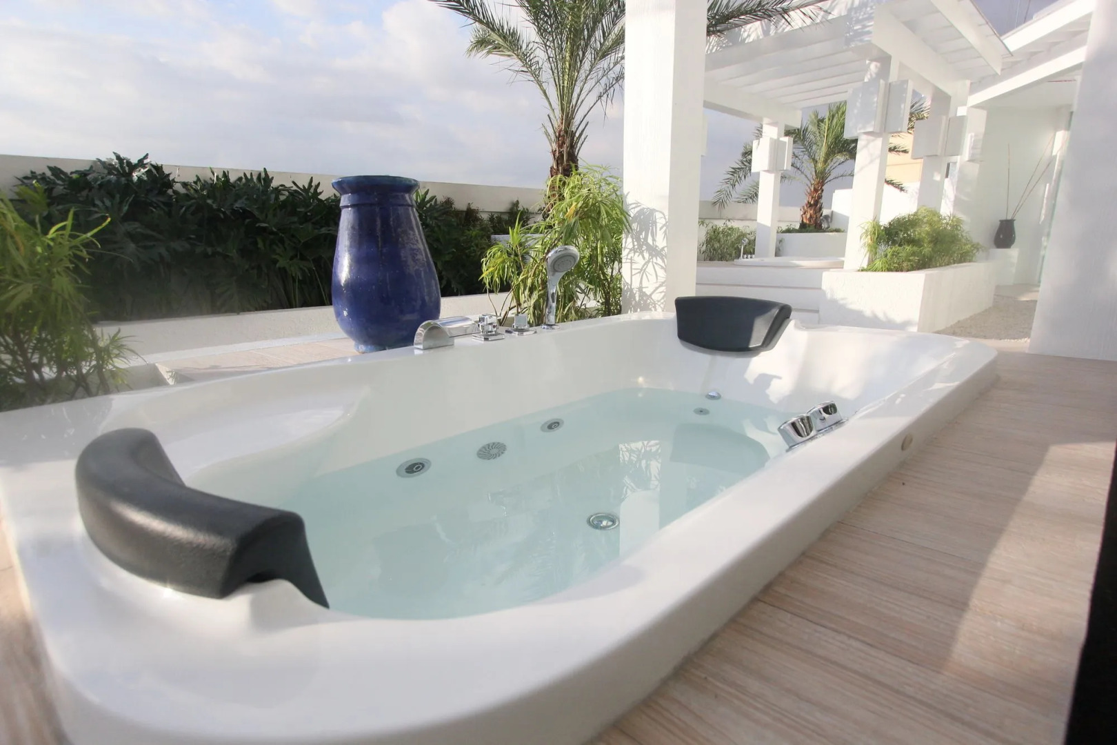 Foto - The Alpha Suites