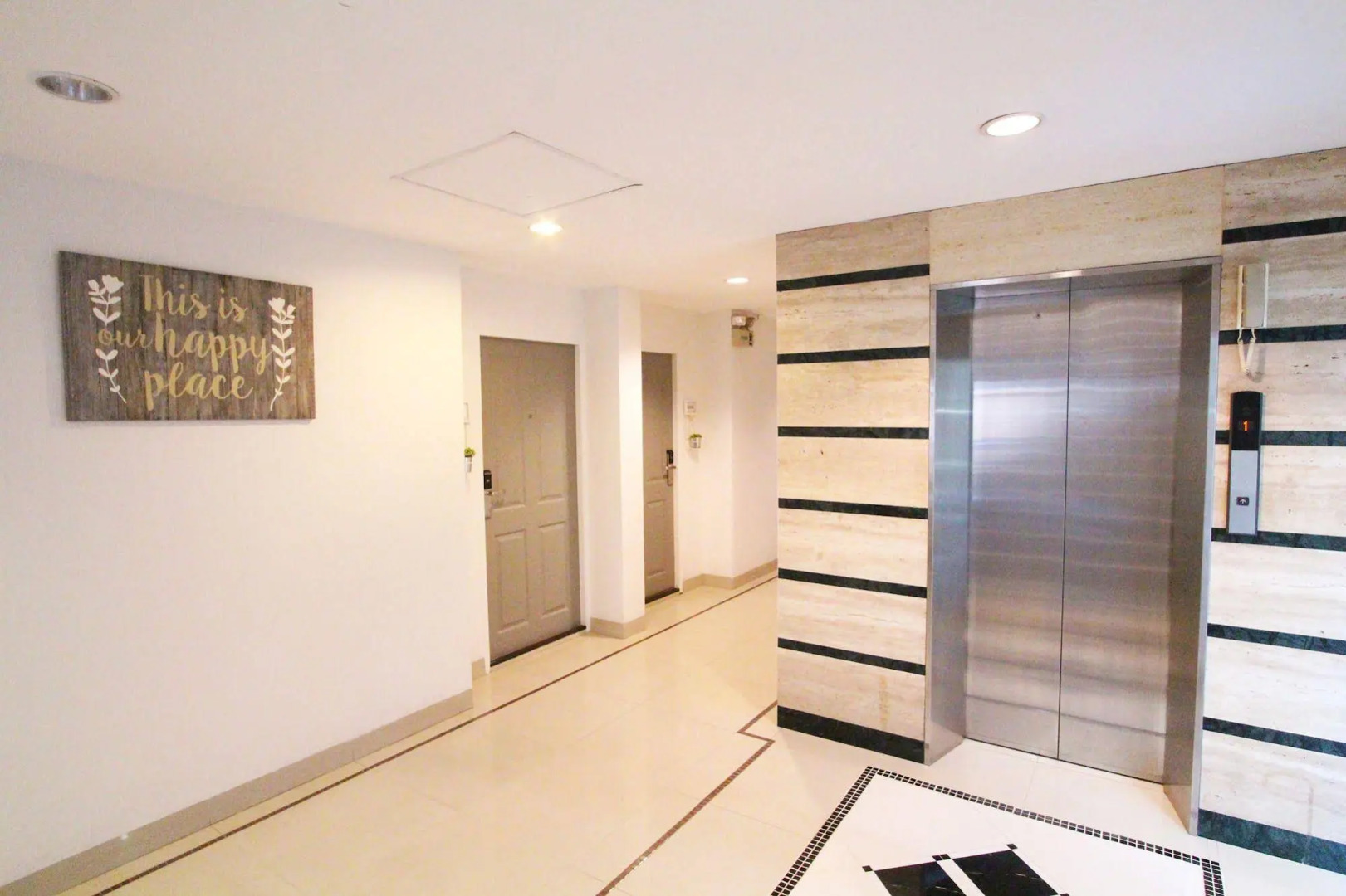 Photo - At Residence Suvarnabhumi Hotel