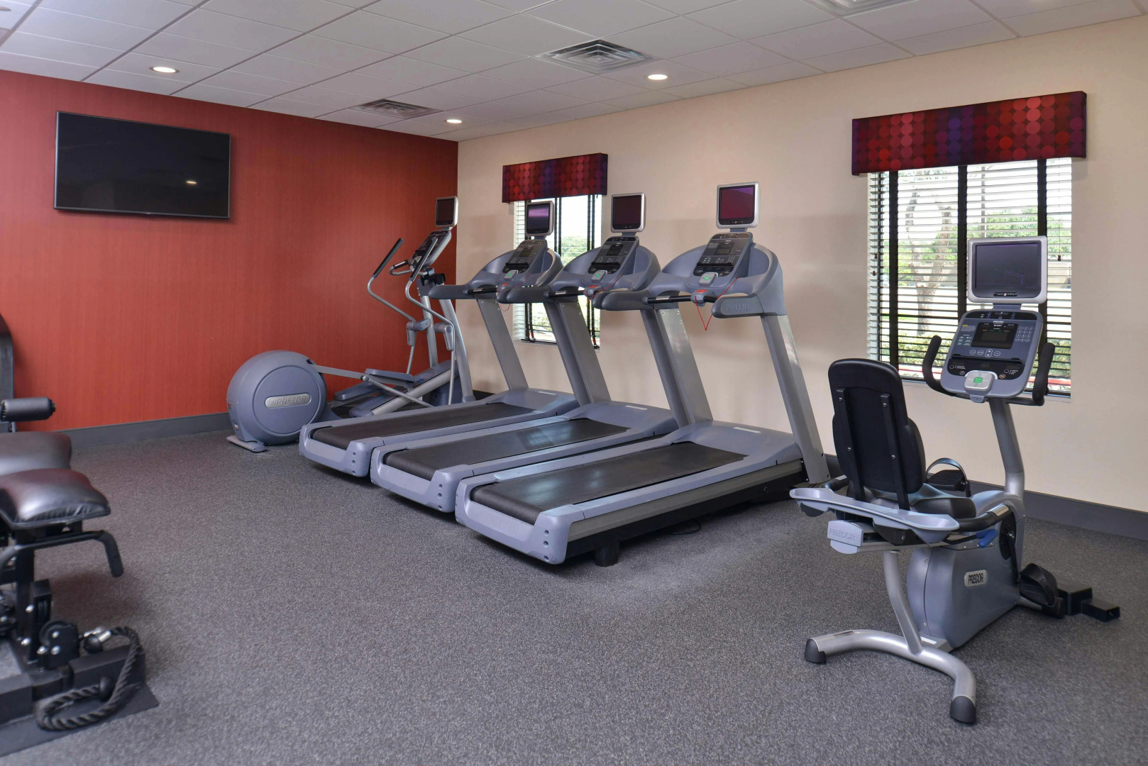 Photo - Hampton Inn & Suites Dallas Market Center