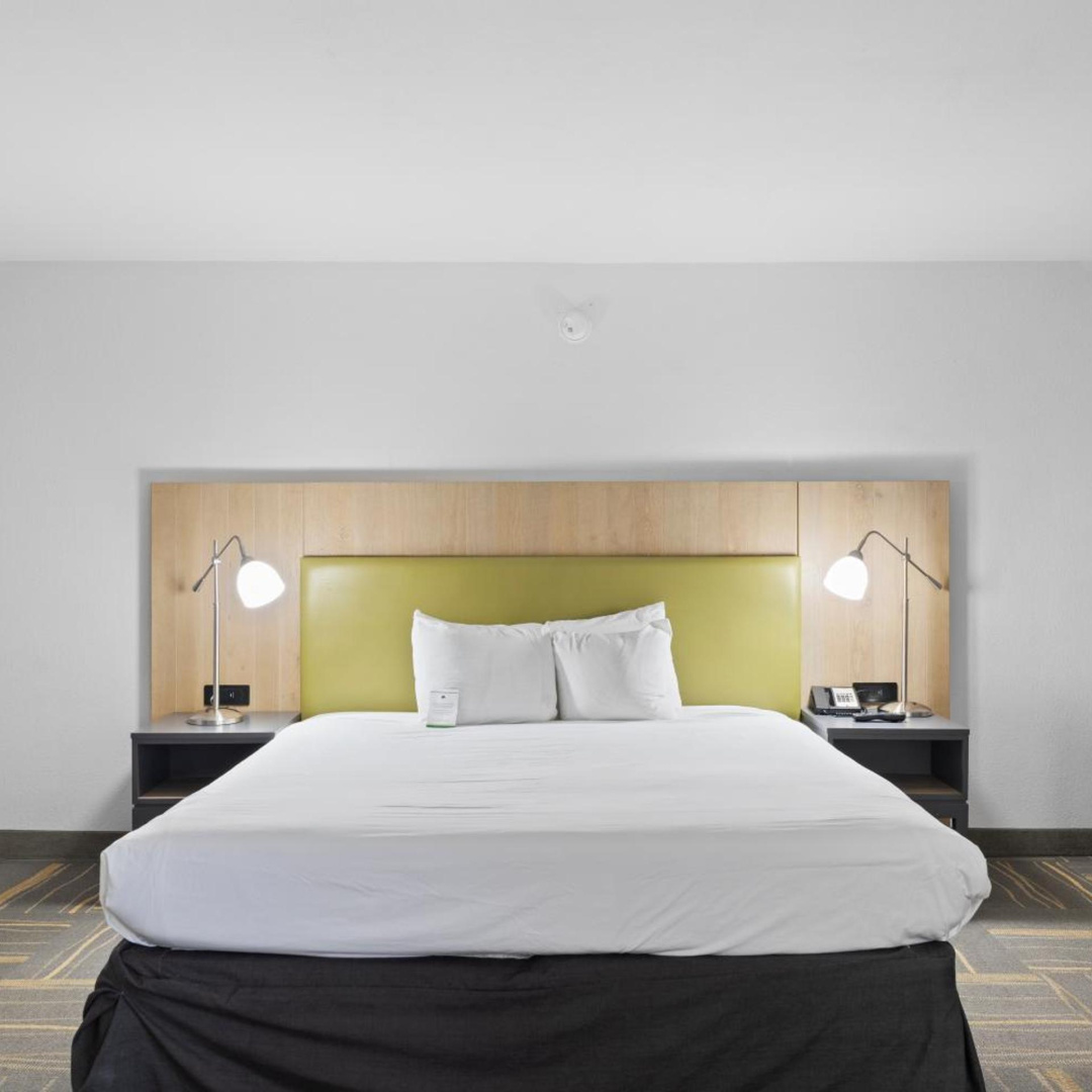 Photo - GreenTree Inn & Suites Phoenix Sky Harbor