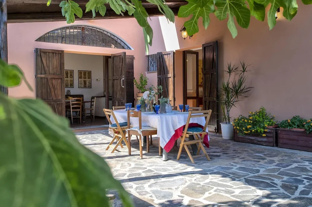 Photo - Sardinia Re - Villa Donna Beatrice
