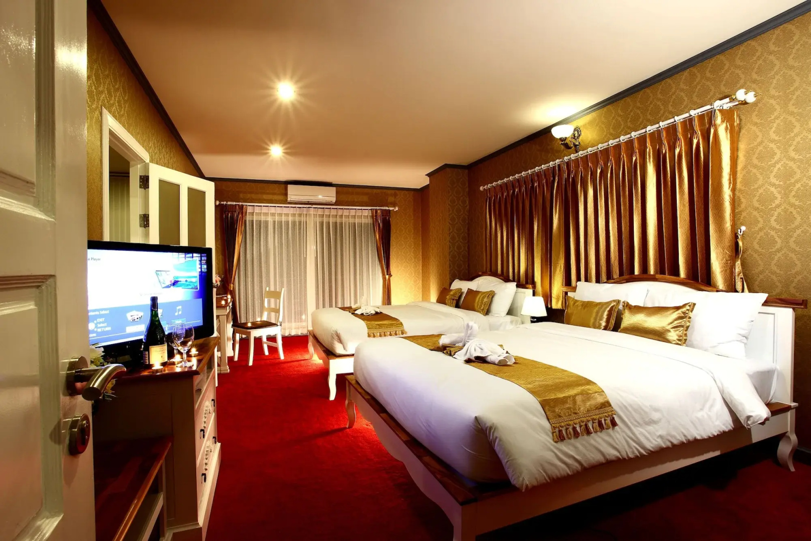Photo - Victoria Nimman Hotel