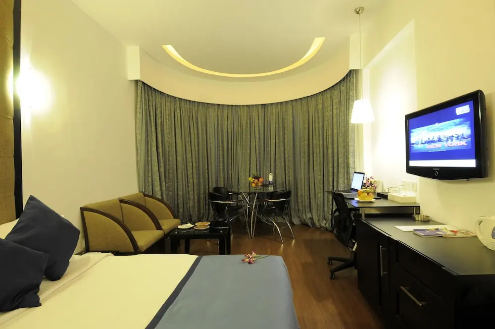 Photo - The Central Court