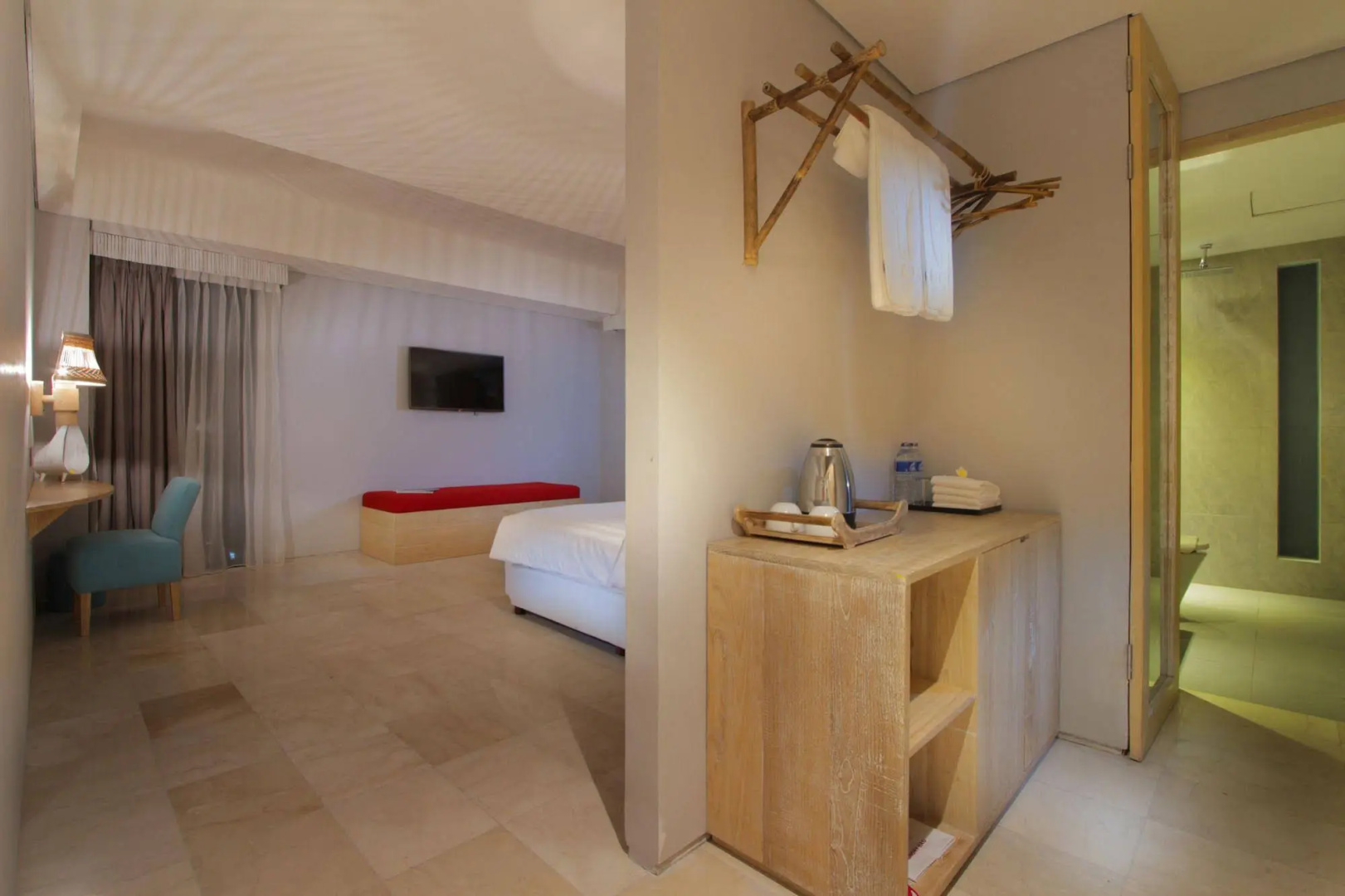 Photo - Koa D Surfer Hotel