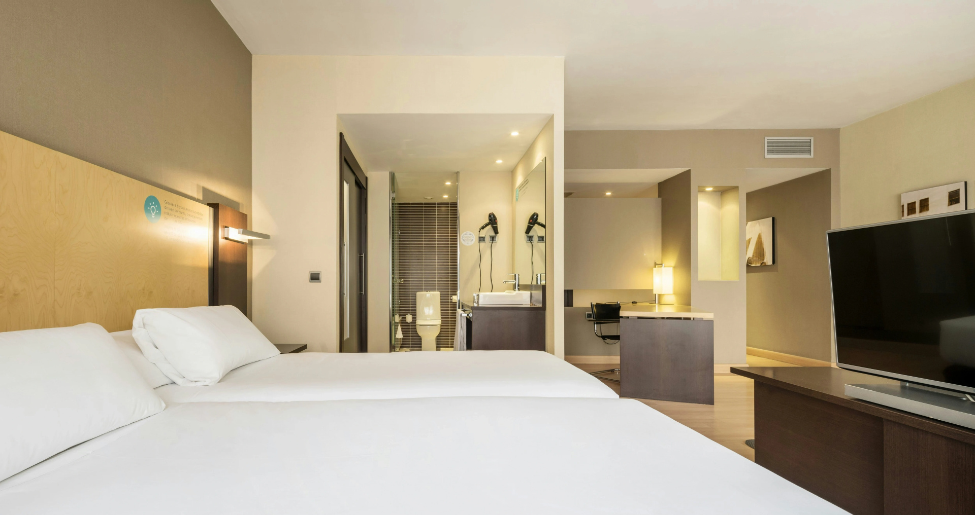 Foto - Ilunion Suites Madrid