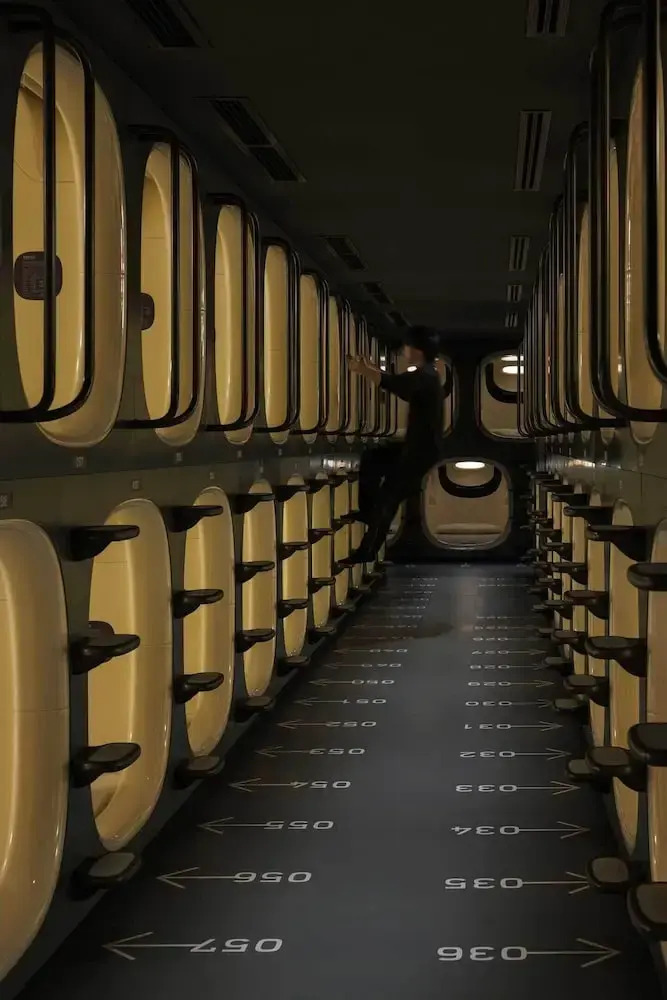 Photo - 9h nine hours Shinagawa station for men