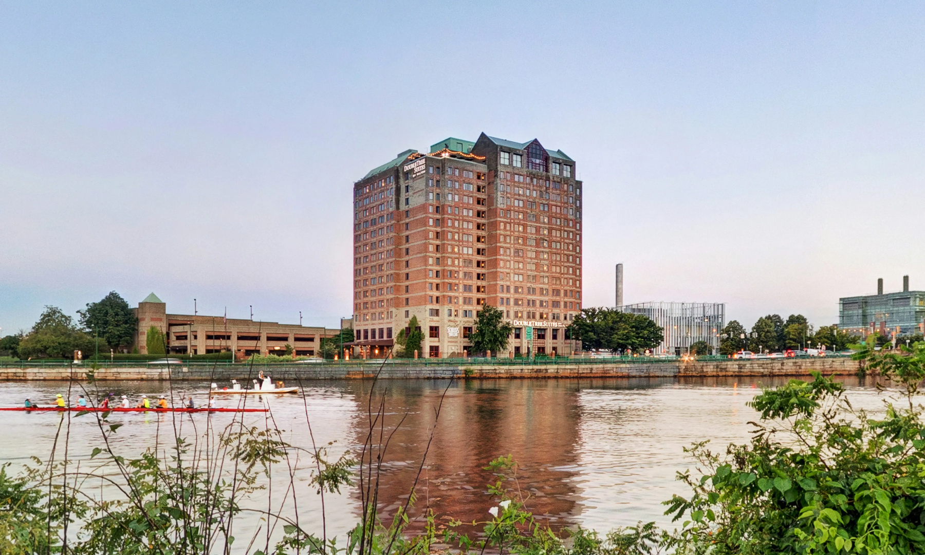 Photo - DoubleTree Suites by Hilton Hotel Boston - Cambridge