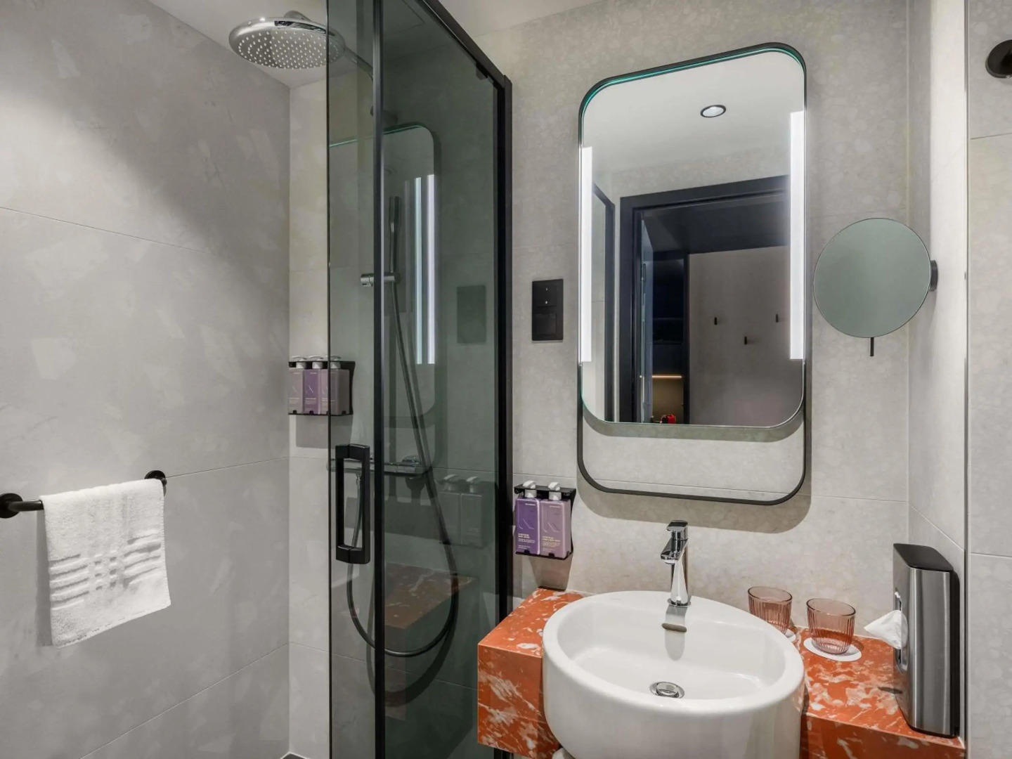 Foto - TRIBE Budapest Airport