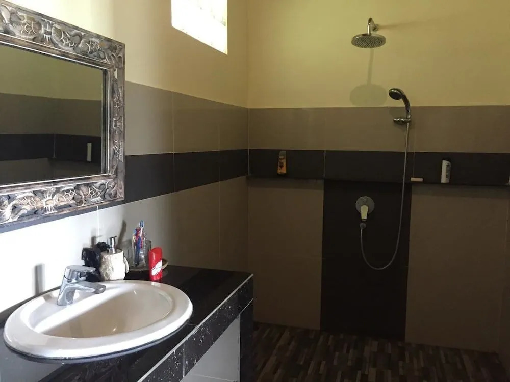 Photo - Sari Bamboo Bungalows