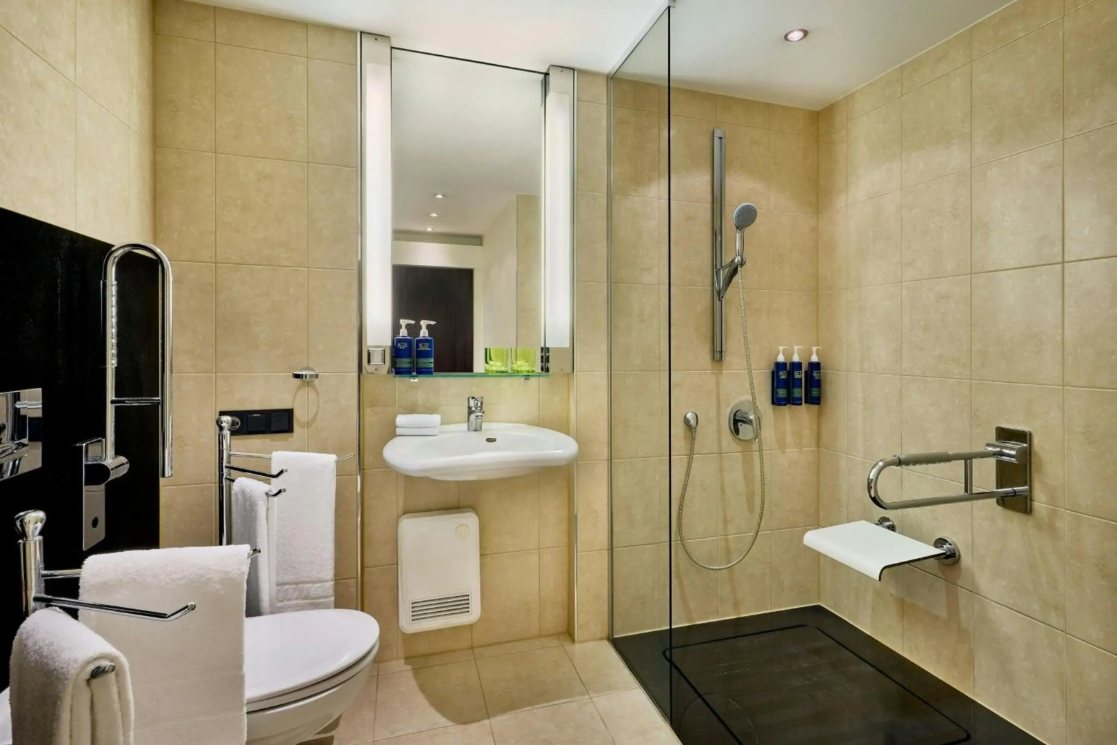 Photo - Four Points by Sheraton Munich Arabellapark