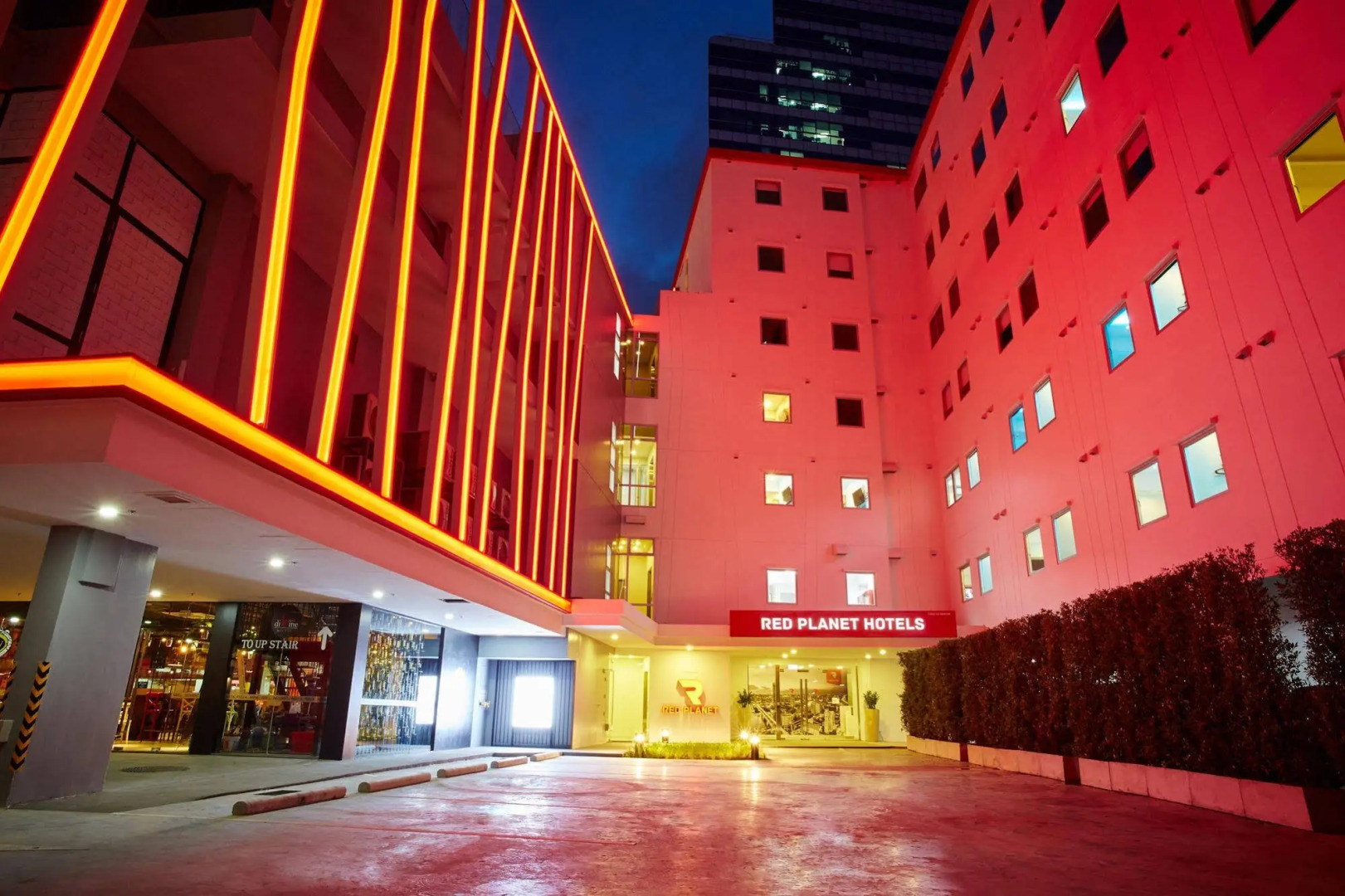 Photo - Easy Planet Bangkok Surawong