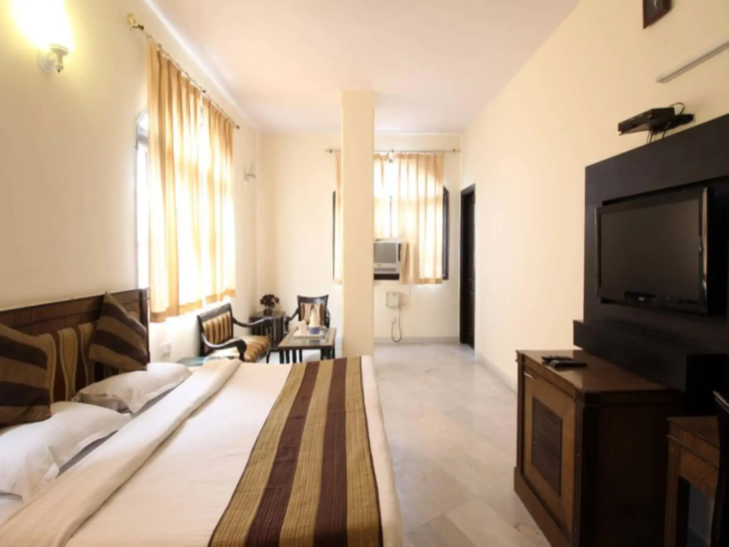 Foto - Hotel Grand Central Near Karolbagh Metro