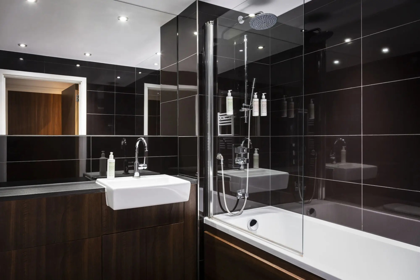 Photo - Aparthotel Adagio London Brentford