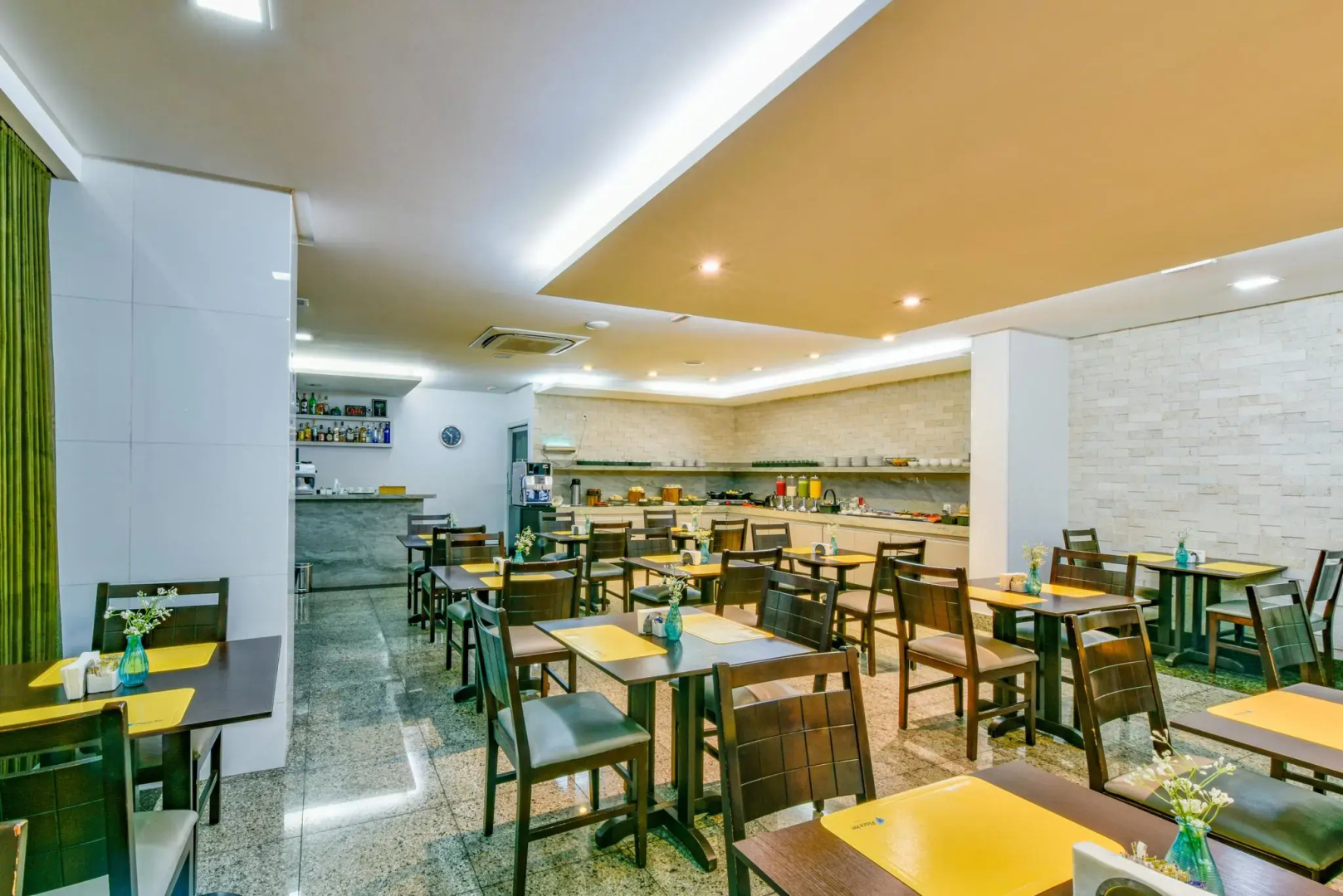 Foto - Plaza Inn Breeze Aeroporto