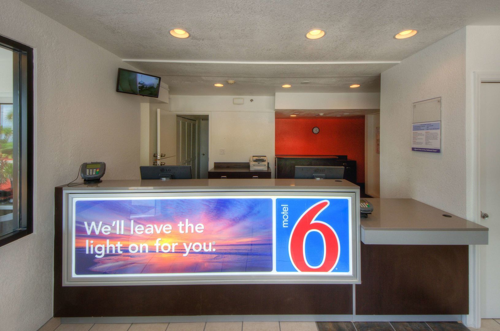 Photo - Motel 6-Bradenton, FL
