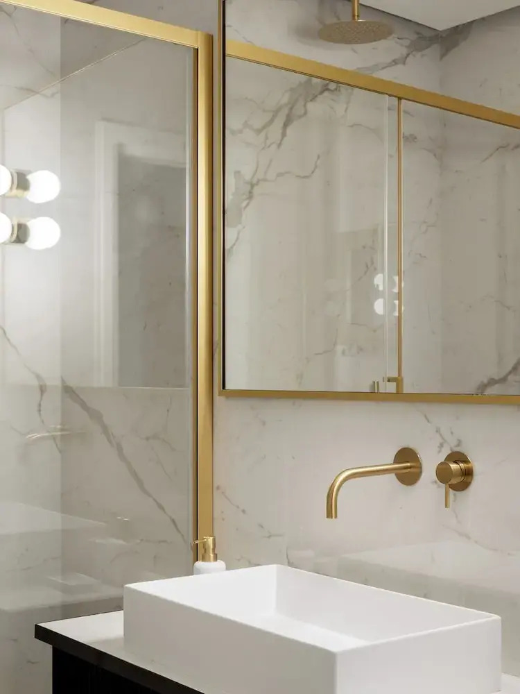 Foto - Golden House Vatican - Rienzo