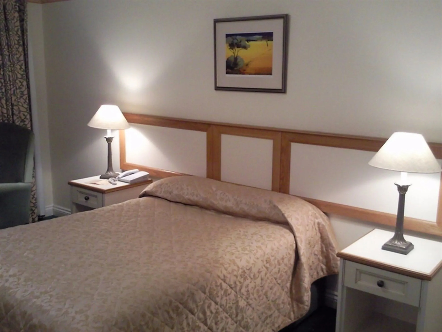 Photo - Garrison Hotel