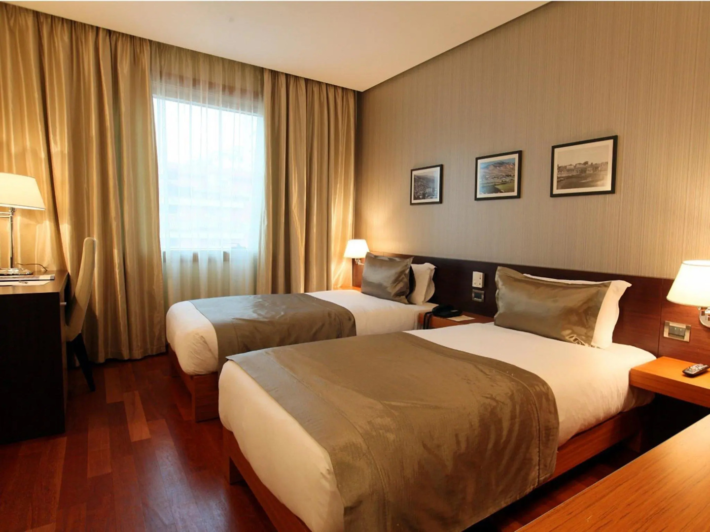 Photo - Tirana International Hotel & Conference Center