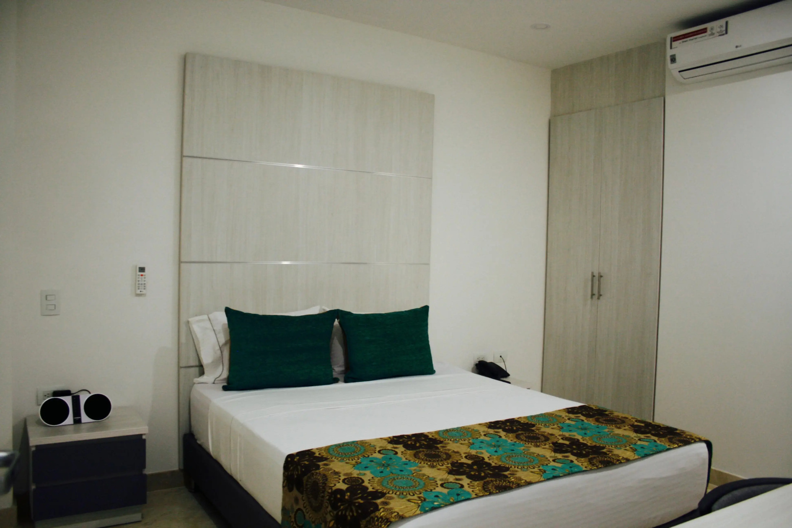 Foto - Hotel Madeiro
